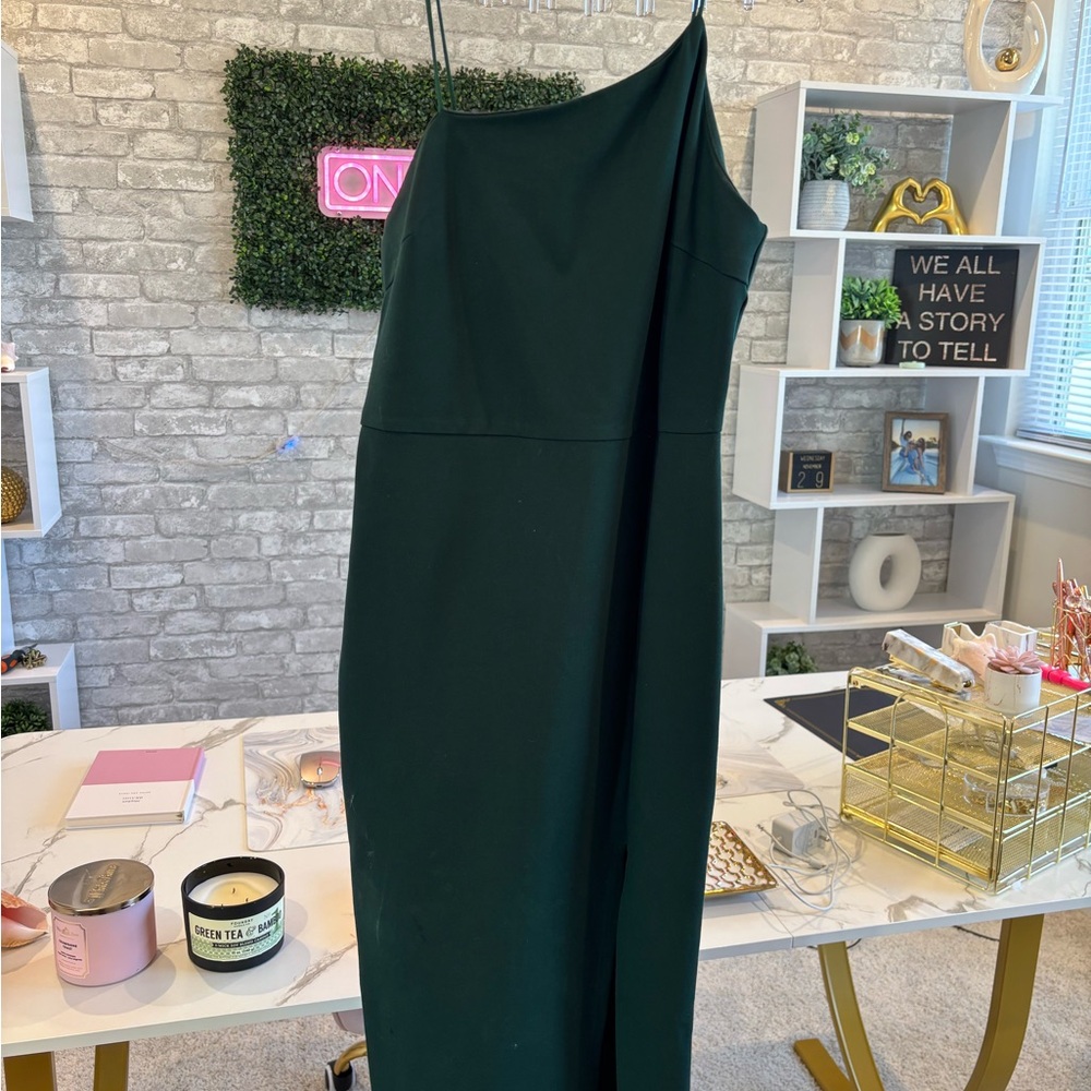 Green Asymmetrical One-Shoulder Cocktail Dress
